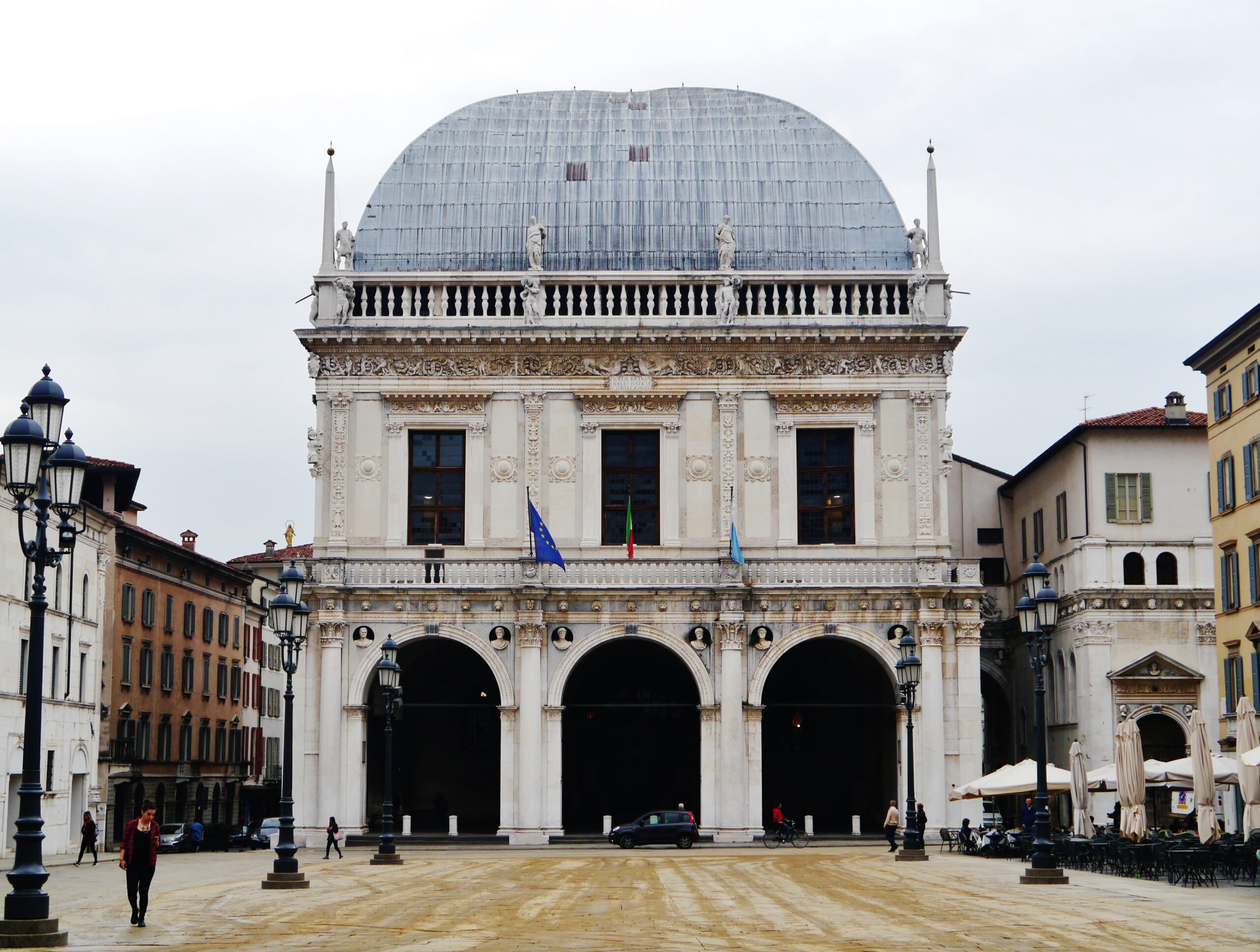 Interventi di conservazione della copertura storica di Palazzo Loggia